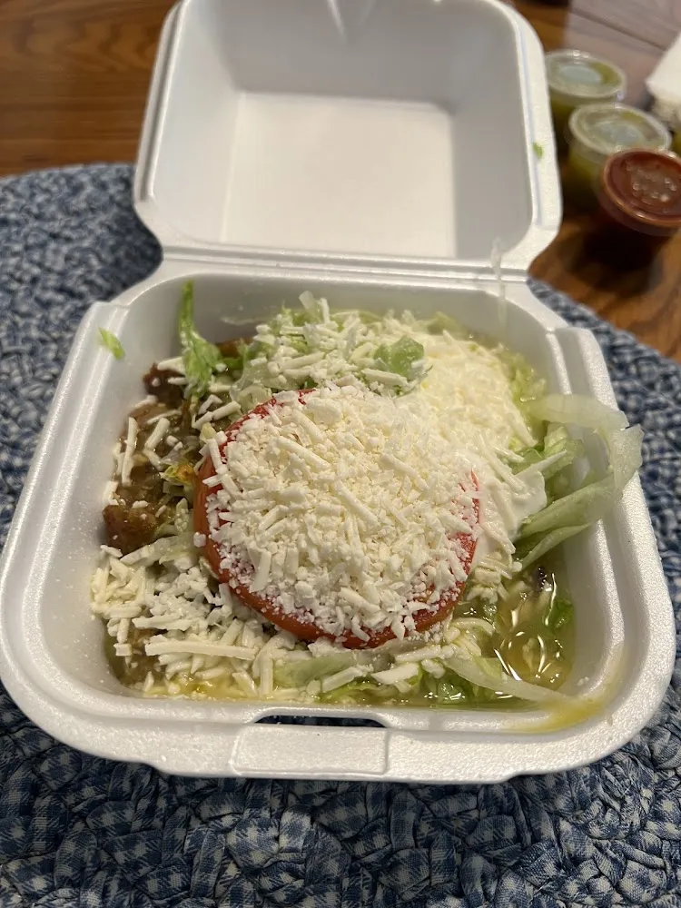 Chile Verde Sopes